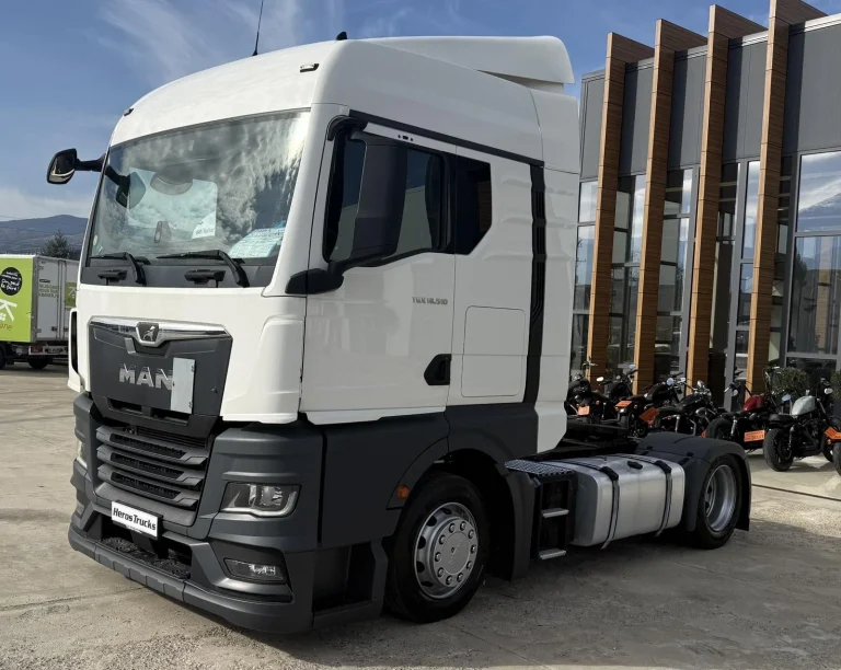 Камион Мерцедес 15